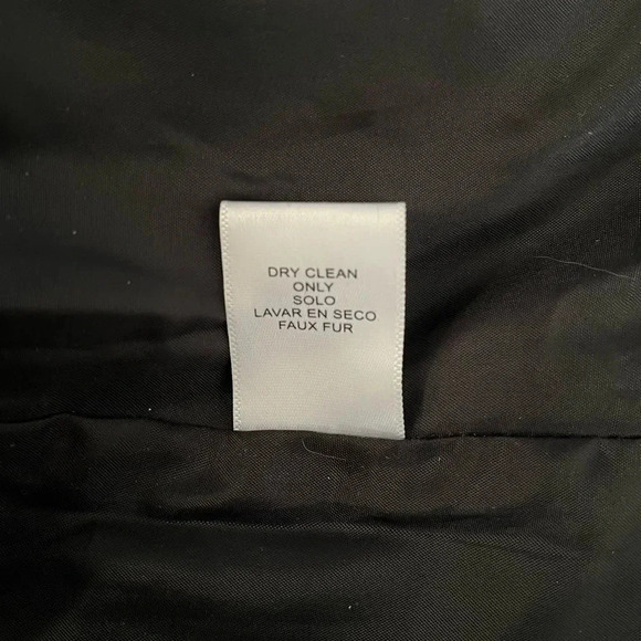 LOVE TREE NWOT Black Wool Textured Vest with Beige Faux Fur Collar, Size L - Picture 7 of 9